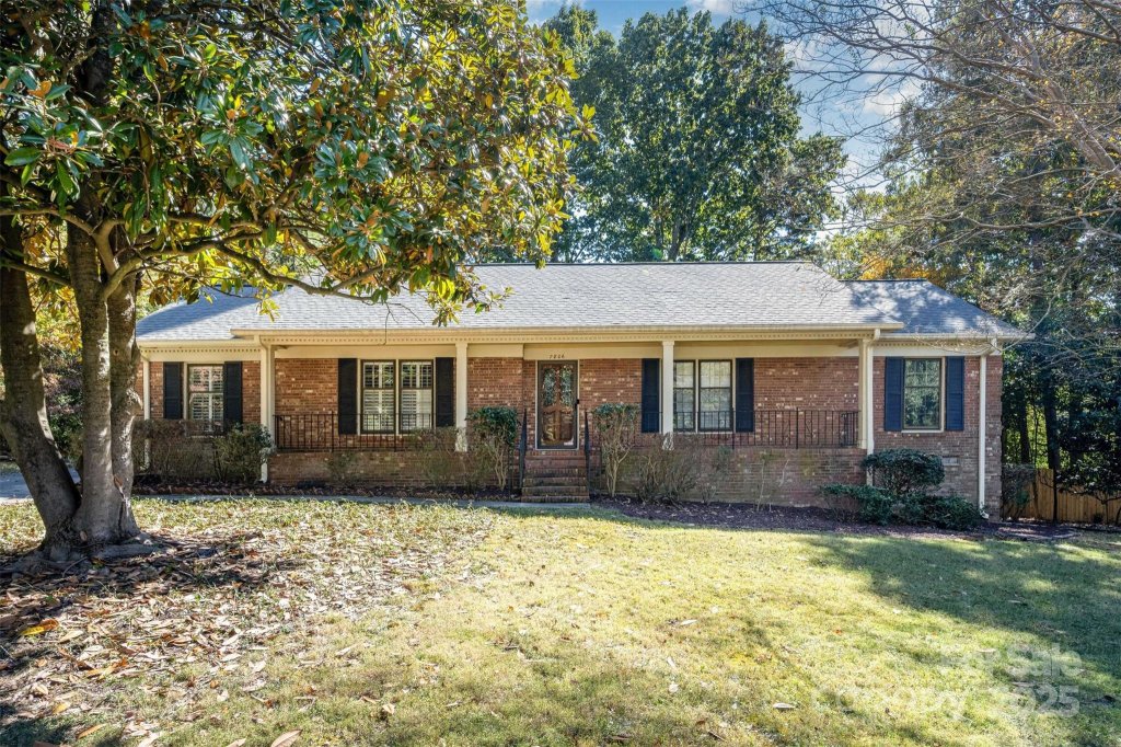 7806 Snowden Lane