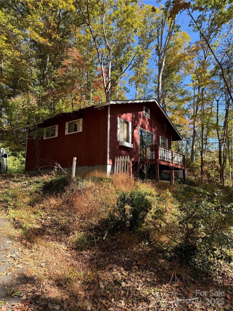 202 Lyndhurst Drive