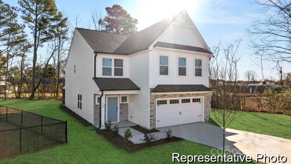 1743 Autumn Banks Way 73p