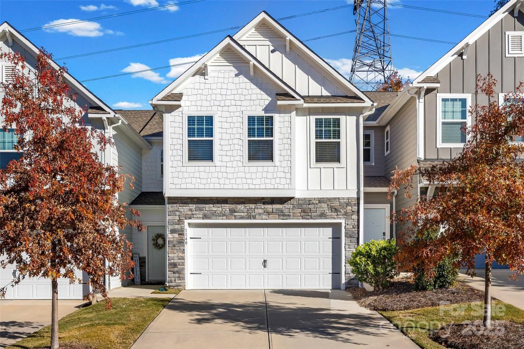 1140 Streamside Lane