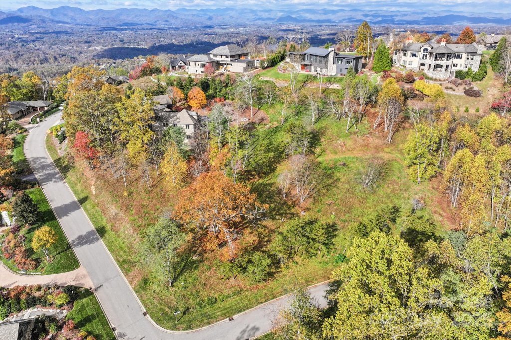 43 Summit Tower Circle