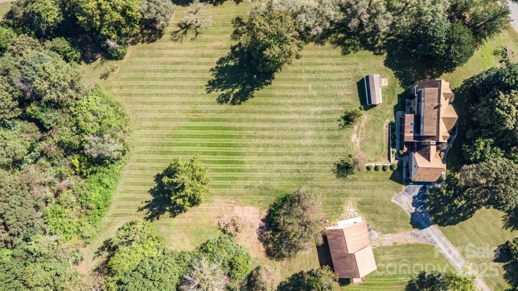 Baymount Meadows, Statesville community