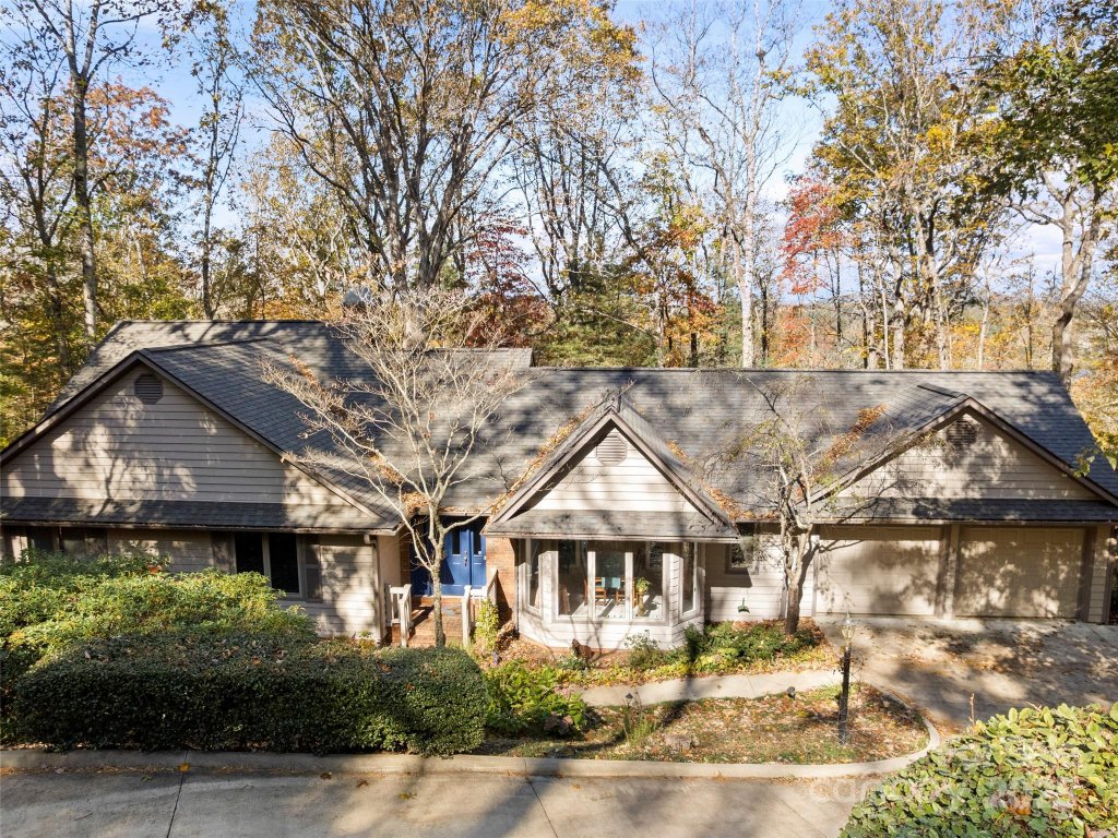 Blake Mountain Estates, Asheville community