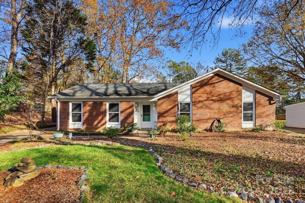 6309 Pineburr Road