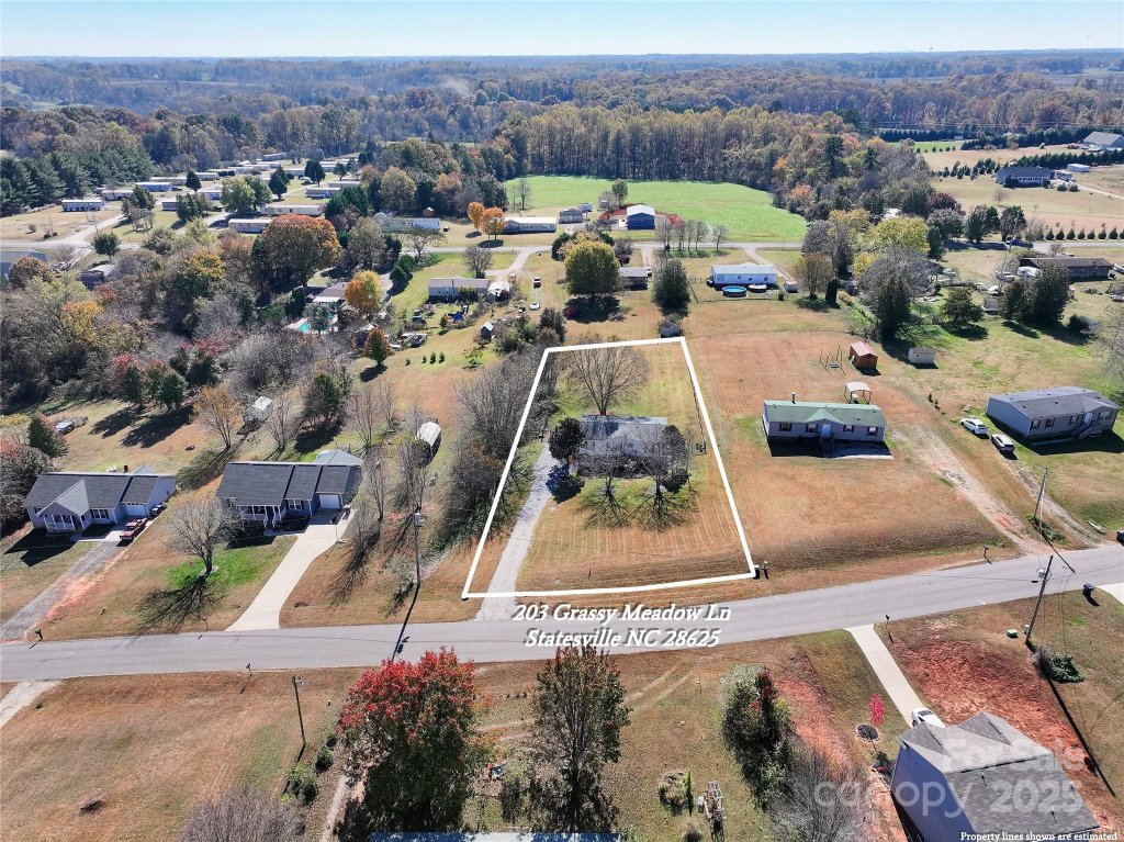Ridgecrest, Statesville community