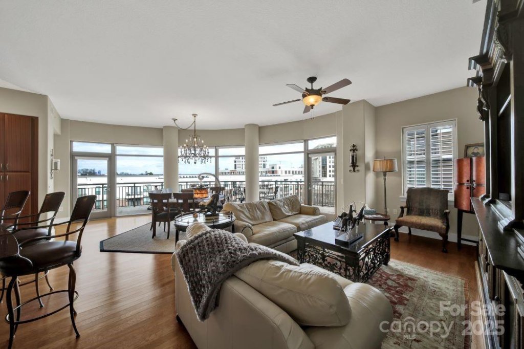 4620 Piedmont Row Drive 613