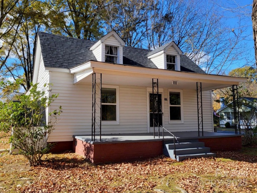 569 Hunter Avenue