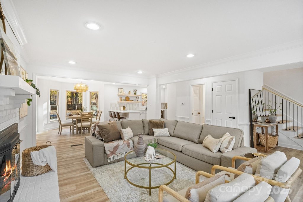 2330 Raven Drive