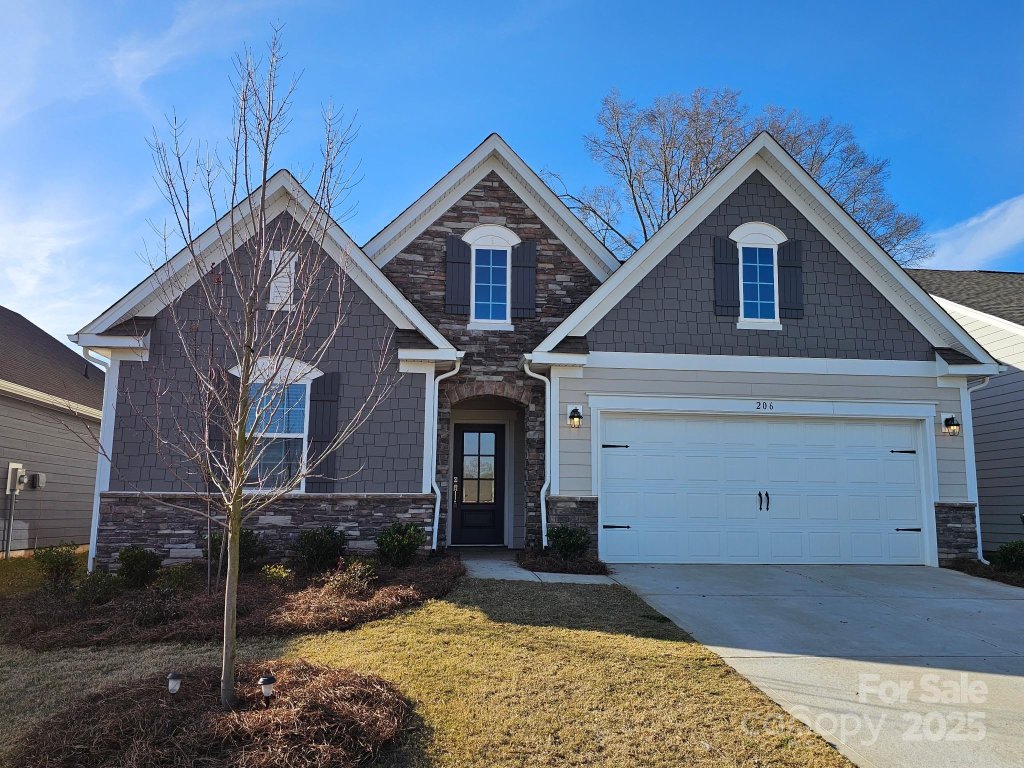 206 White Apple Way