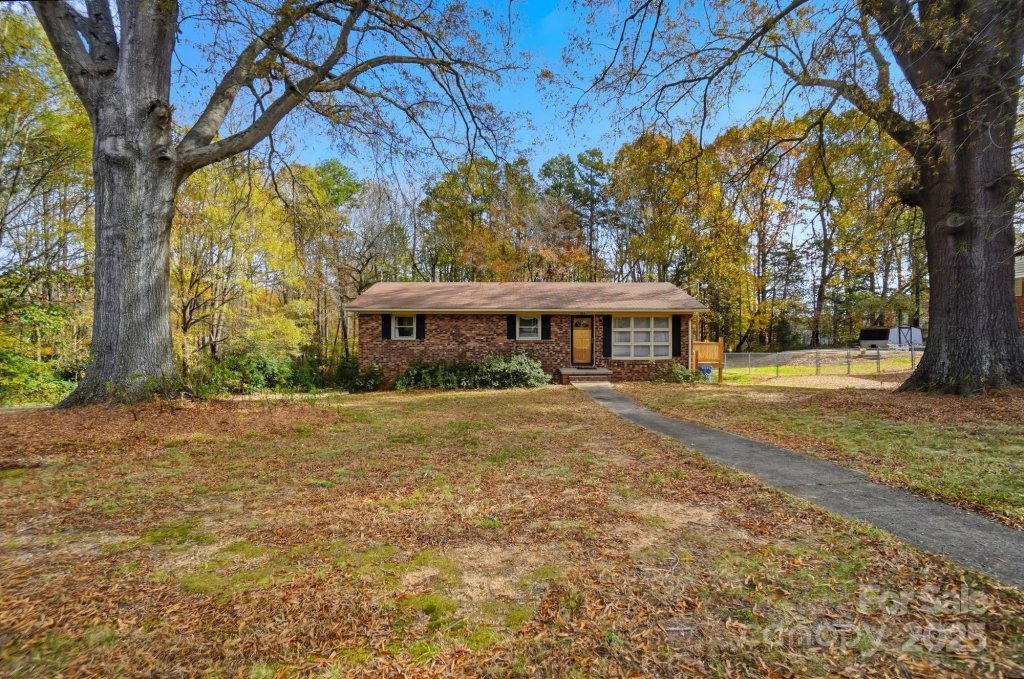 304 Tanglewood Drive