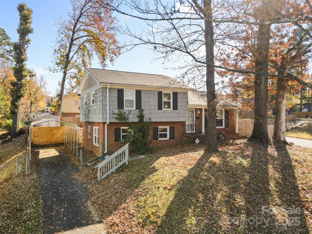 1323 Ranch Road