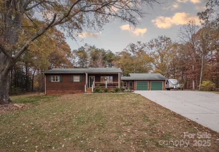 2174 Lynmore Drive