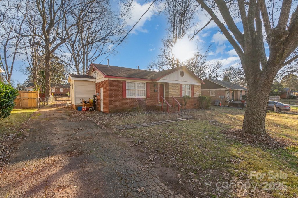 2819 Denview Lane