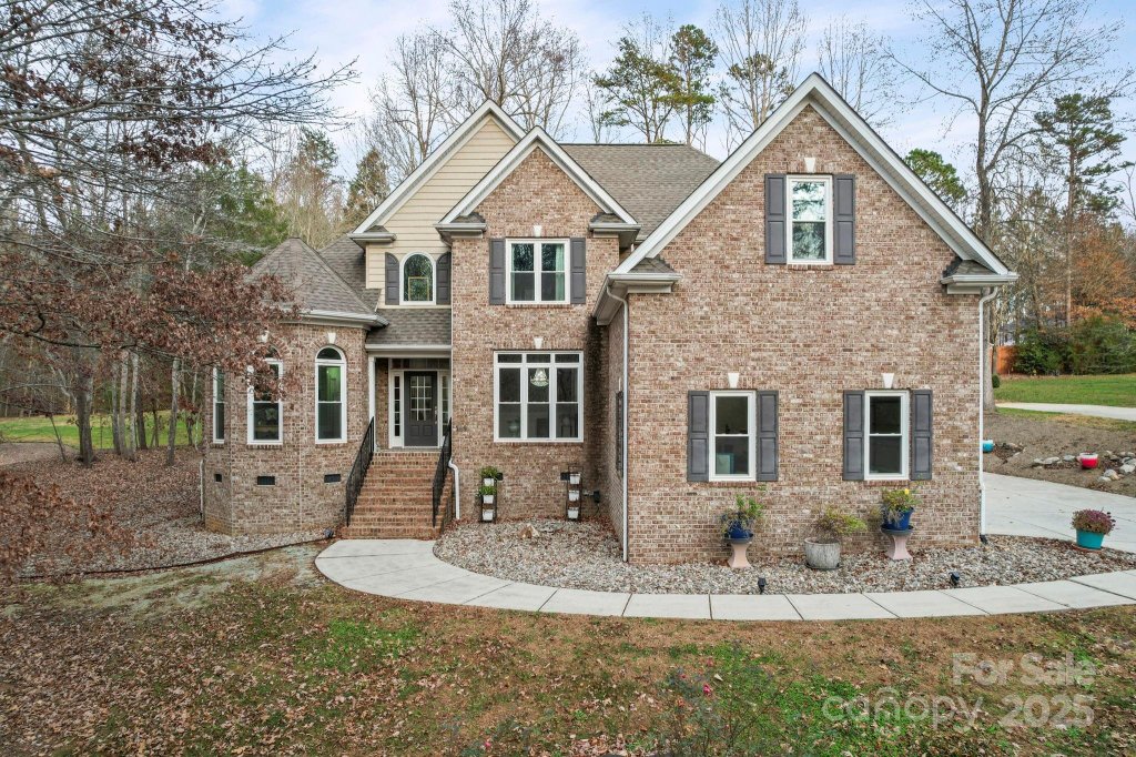 169 Winding Creek Drive