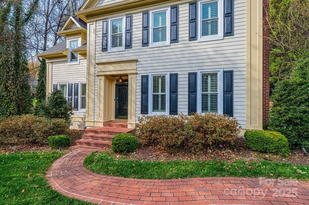 Waverley, Hickory community