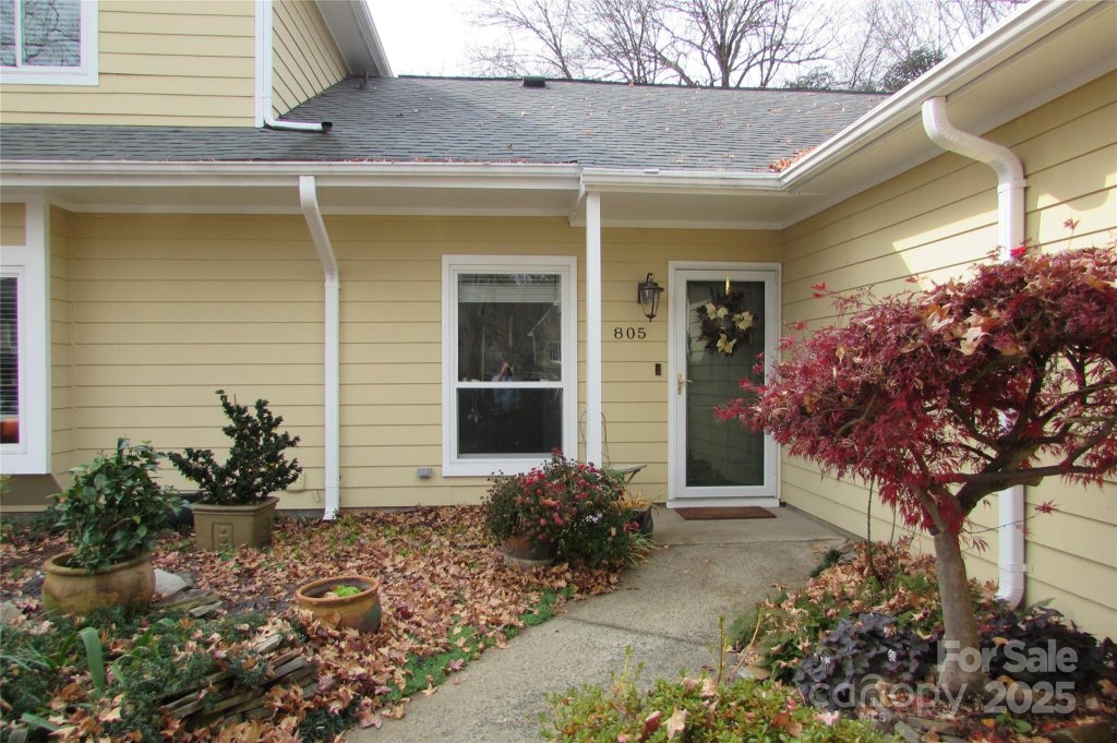 805 Sardis Cove Drive