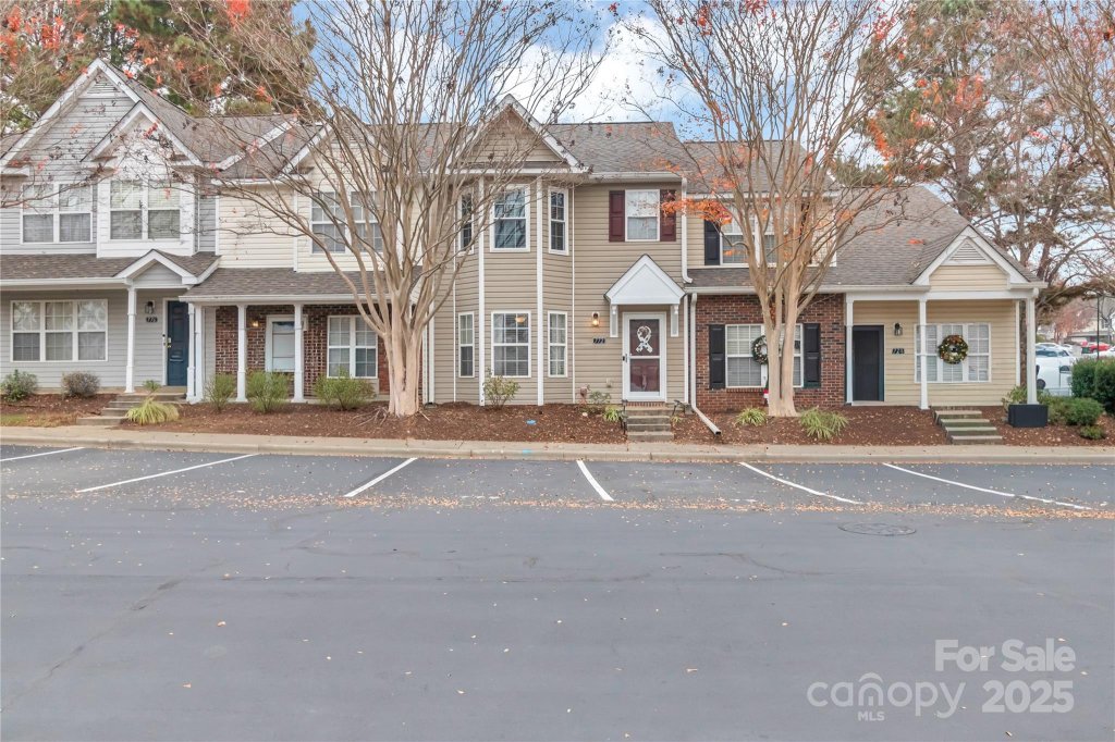 772 Rock Lake Glen