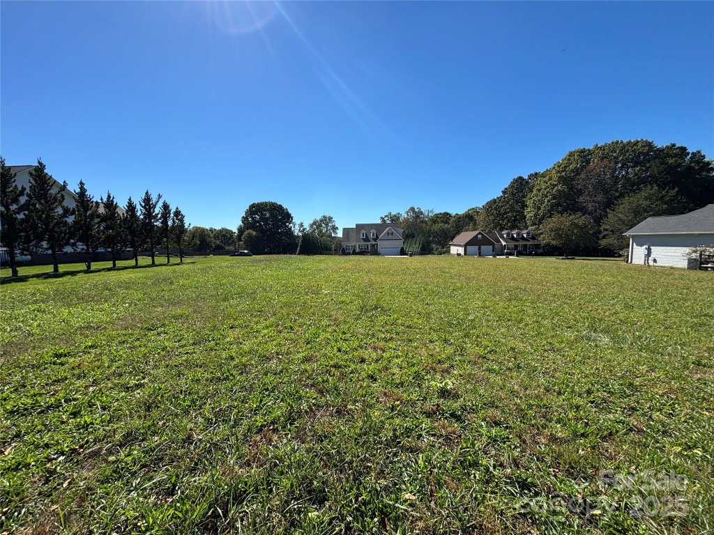 127 Donsdale Drive