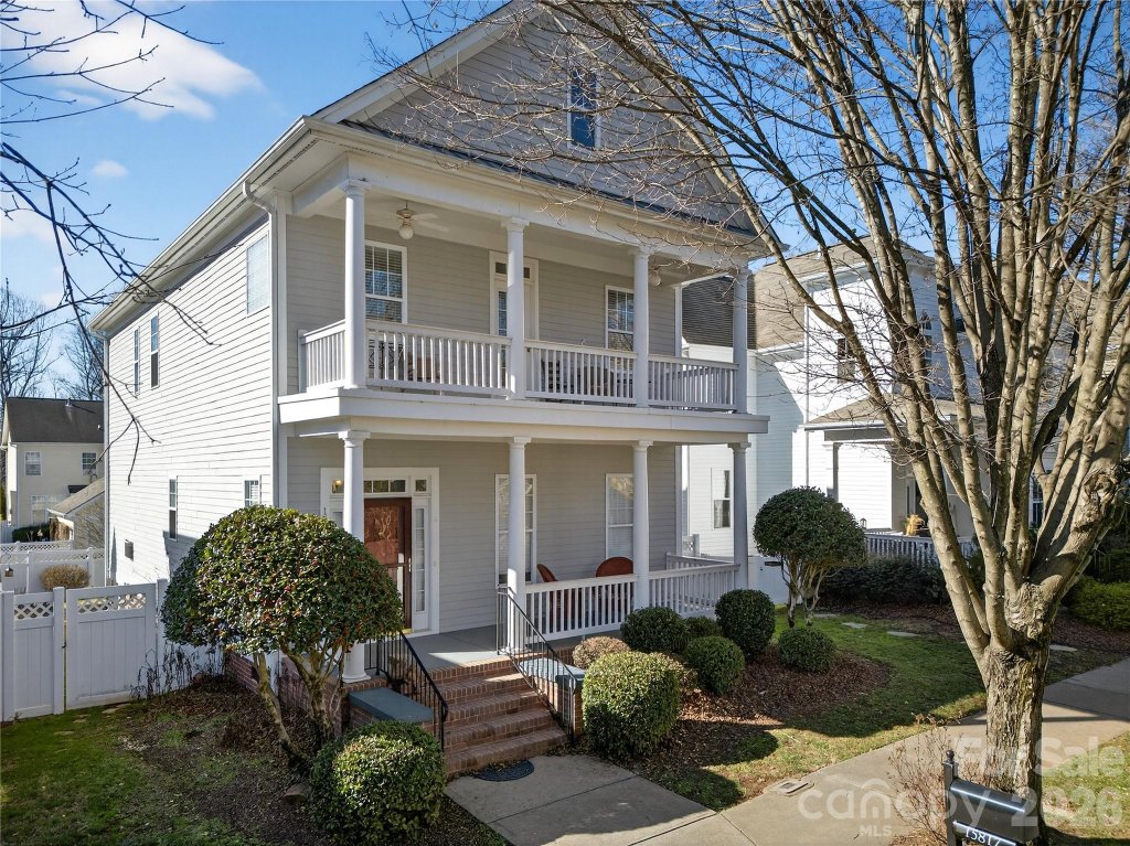 Birkdale Village, Huntersville community