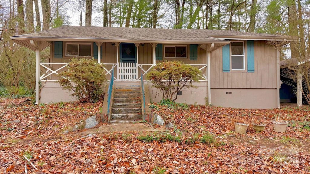 495 Armstrong Avenue