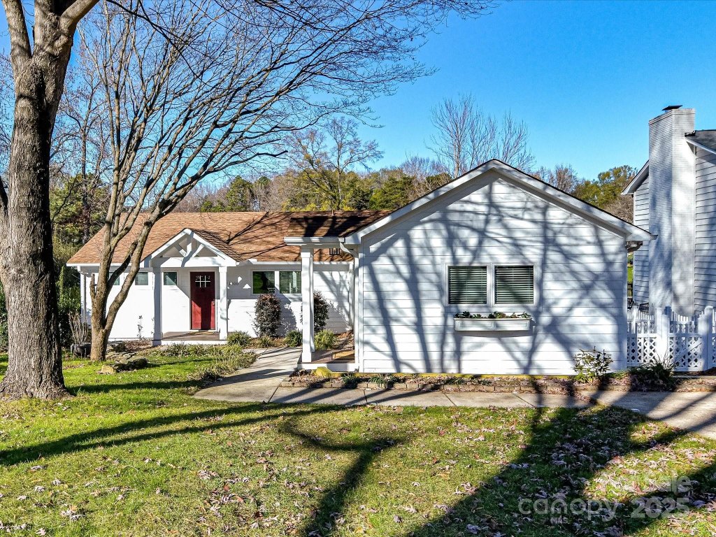 21200 Rio Oro Drive