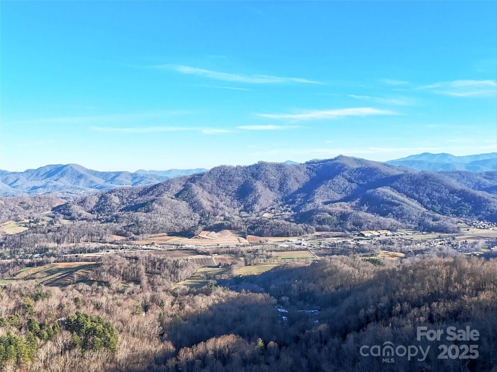 Heaths Peak, Waynesville community