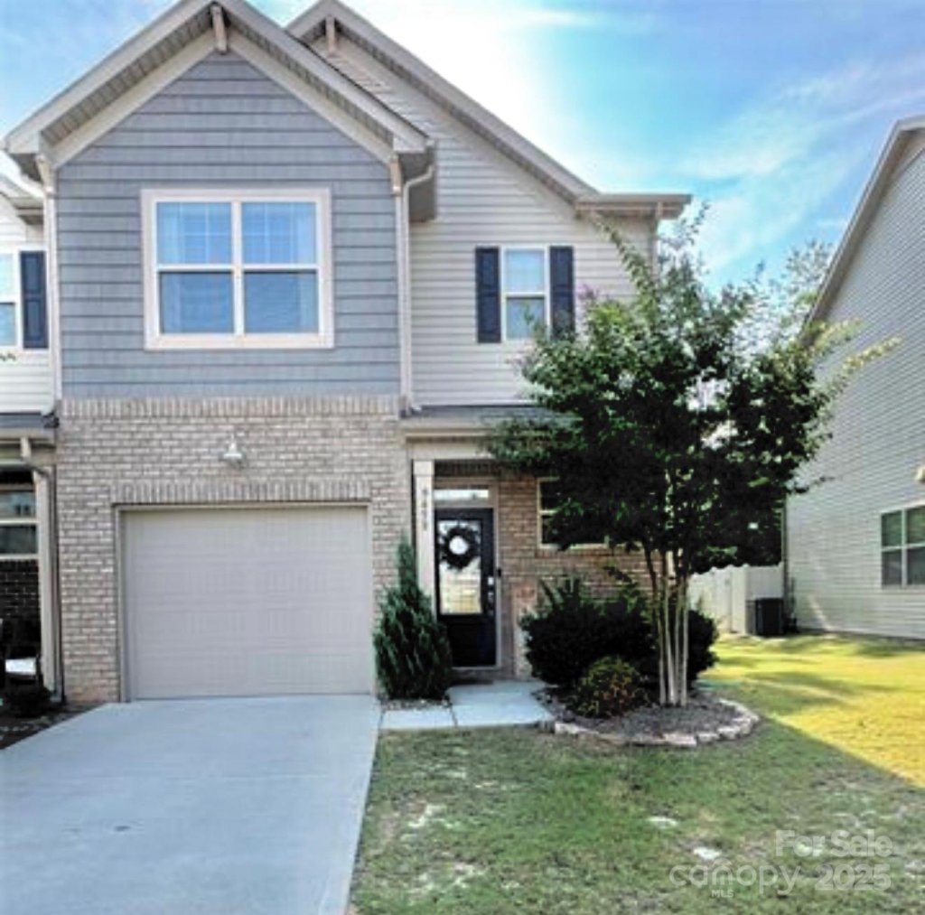 9458 Avery Lilac Lane