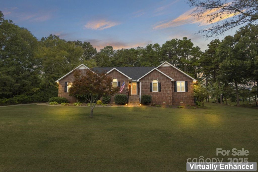 1207 Rosa Drive