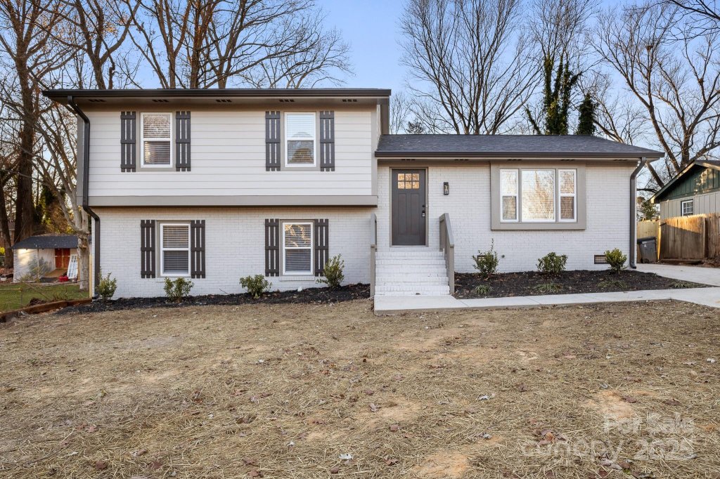 6133 Eagle Peak Drive