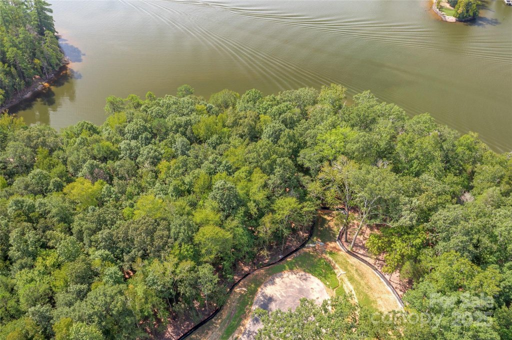 907 Osprey Bluff Court 1