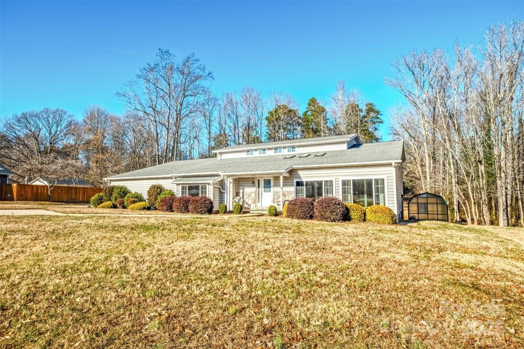 Eastwood, Salisbury community