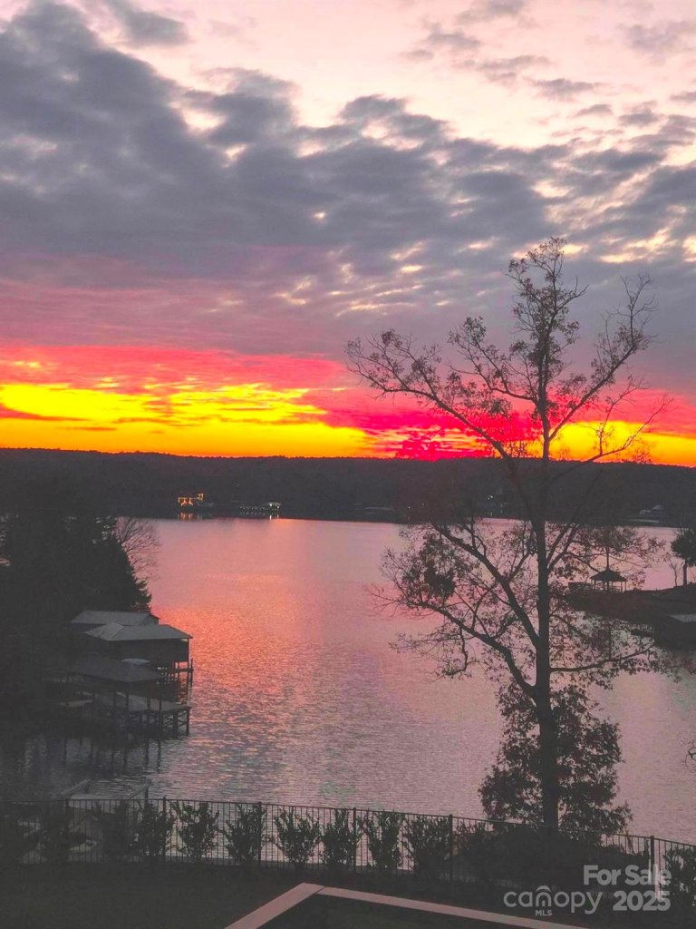 Rosapenny Peninsula, Charlotte community