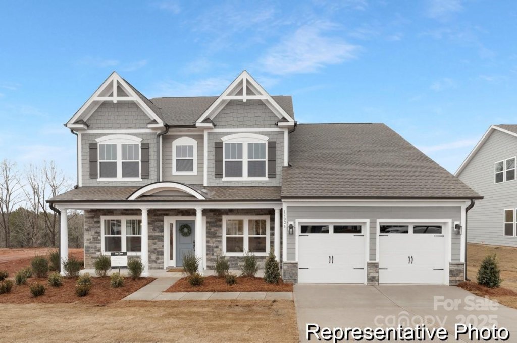 Heritage Hall, Statesville community