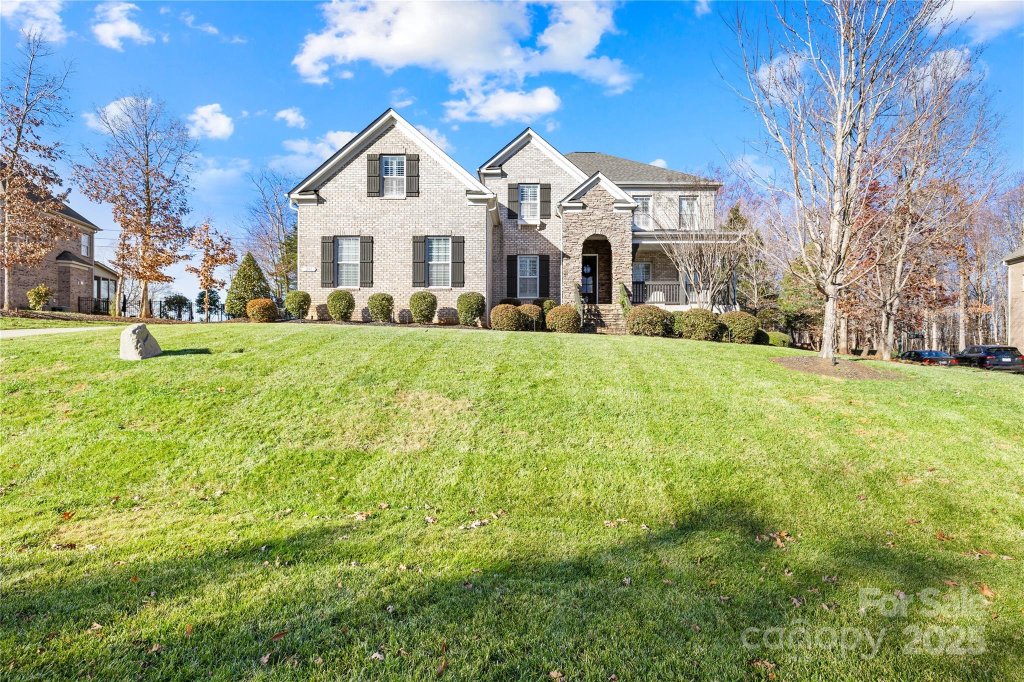 233 Walking Horse Trail