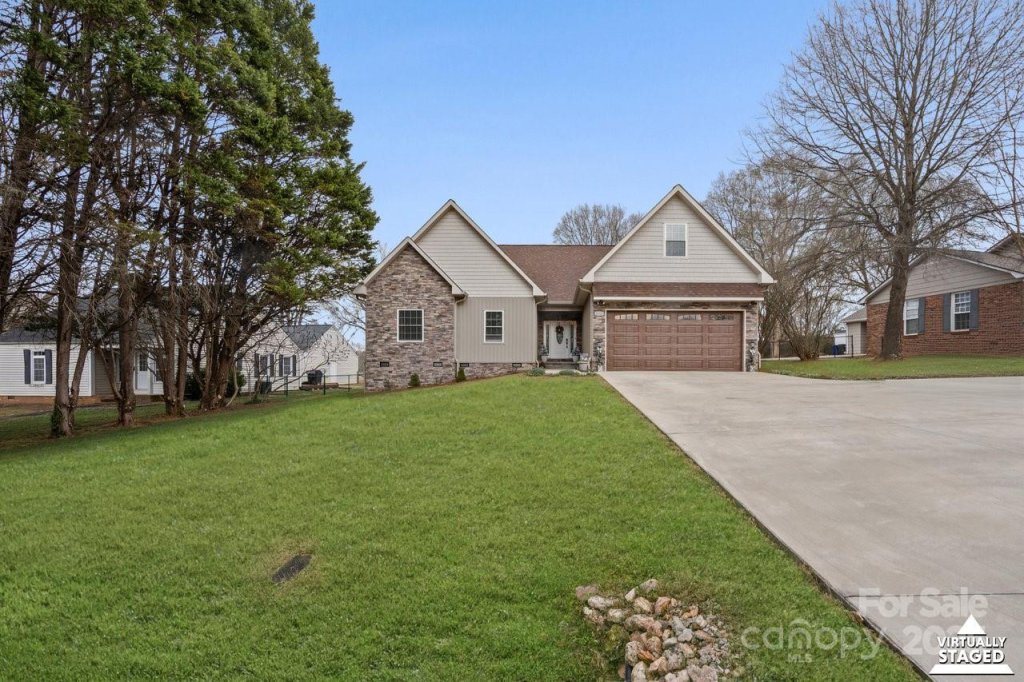 3670 9th Street Drive
