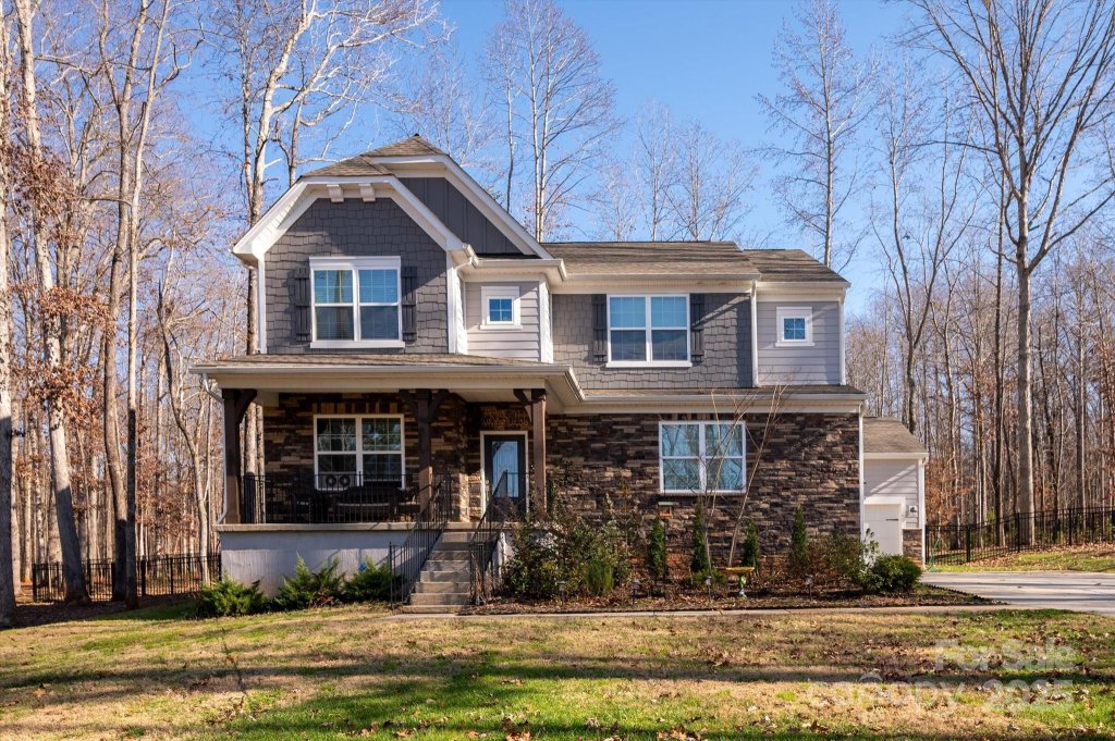 The Estates At Arlington Woods, Mint Hill community