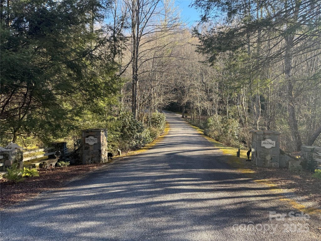 V L Spanish Oak Drive 9