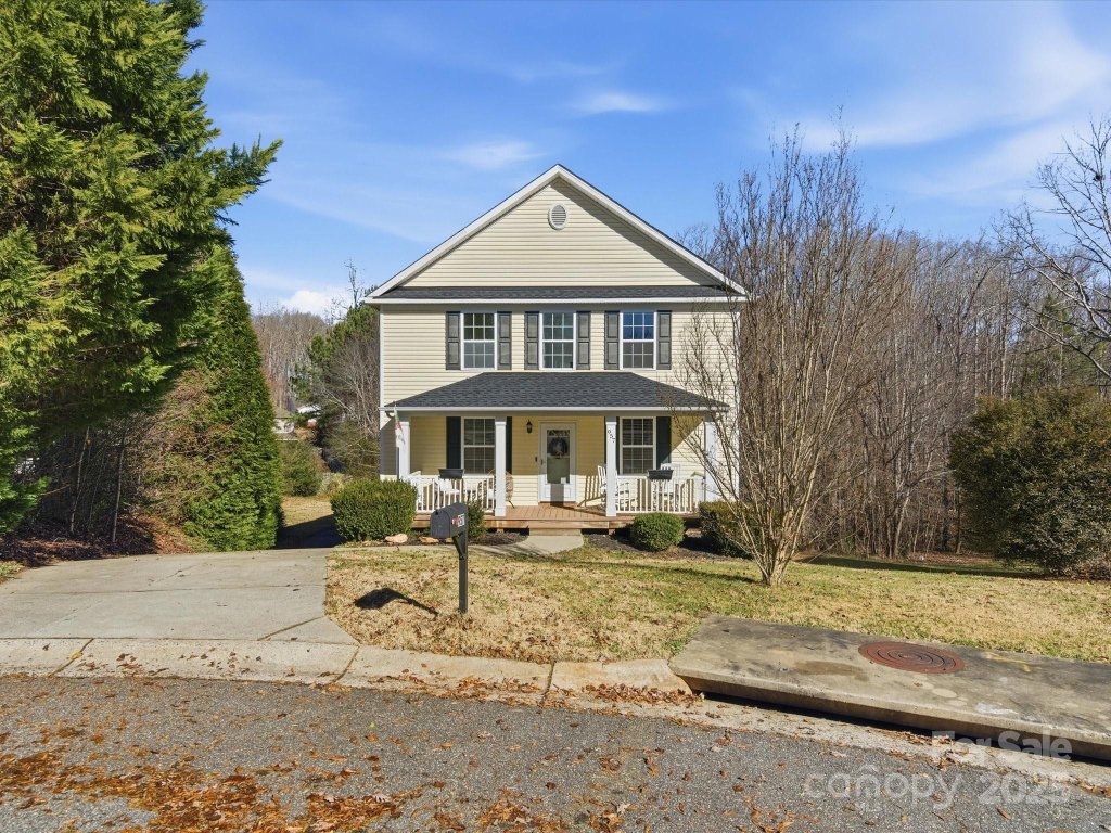 957 Poplar Forest Ridge