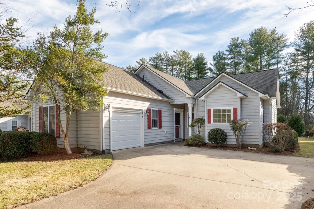 135 Cambridge Drive