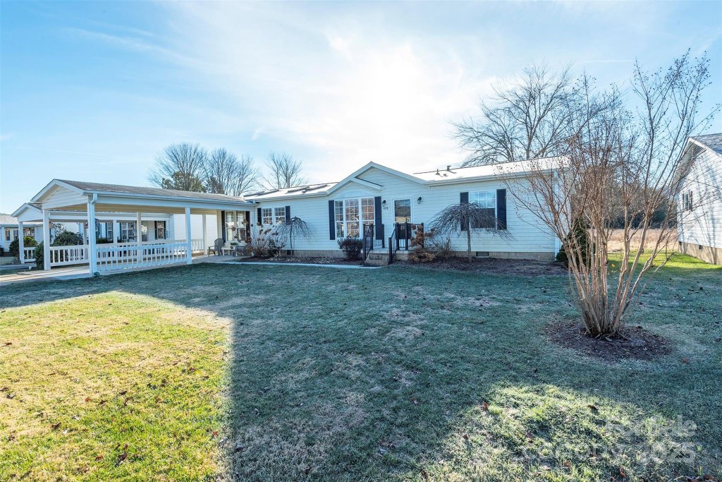428 Riverwind Drive