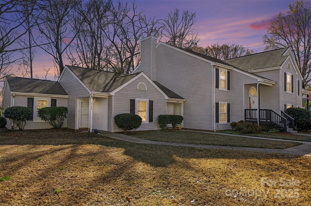 Hunt Club Villas, Rock Hill community