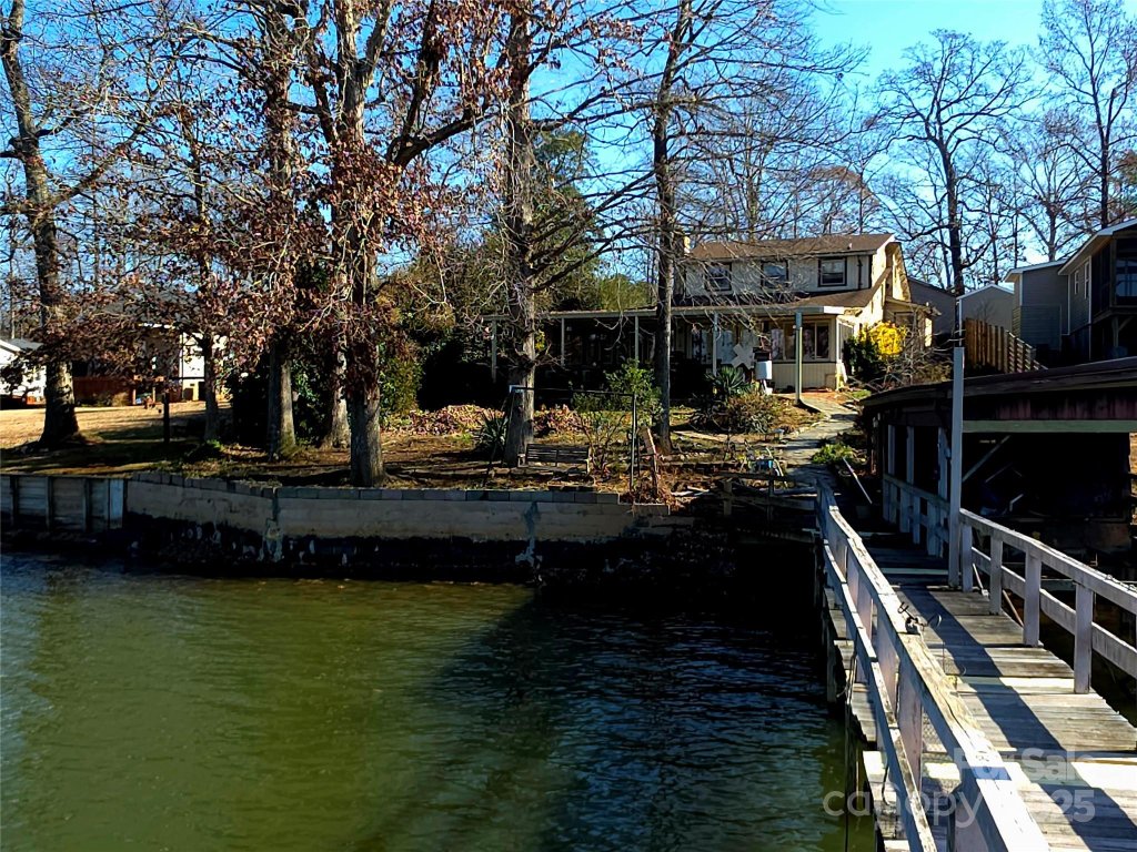 Summer Place, Salisbury community