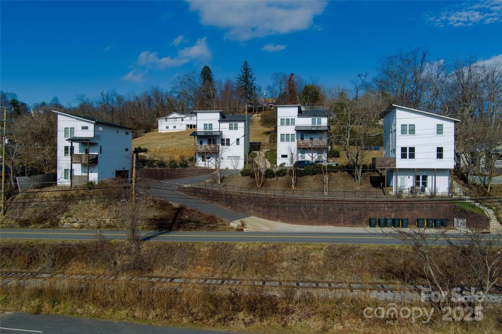 Woodfin Land Company, Asheville community