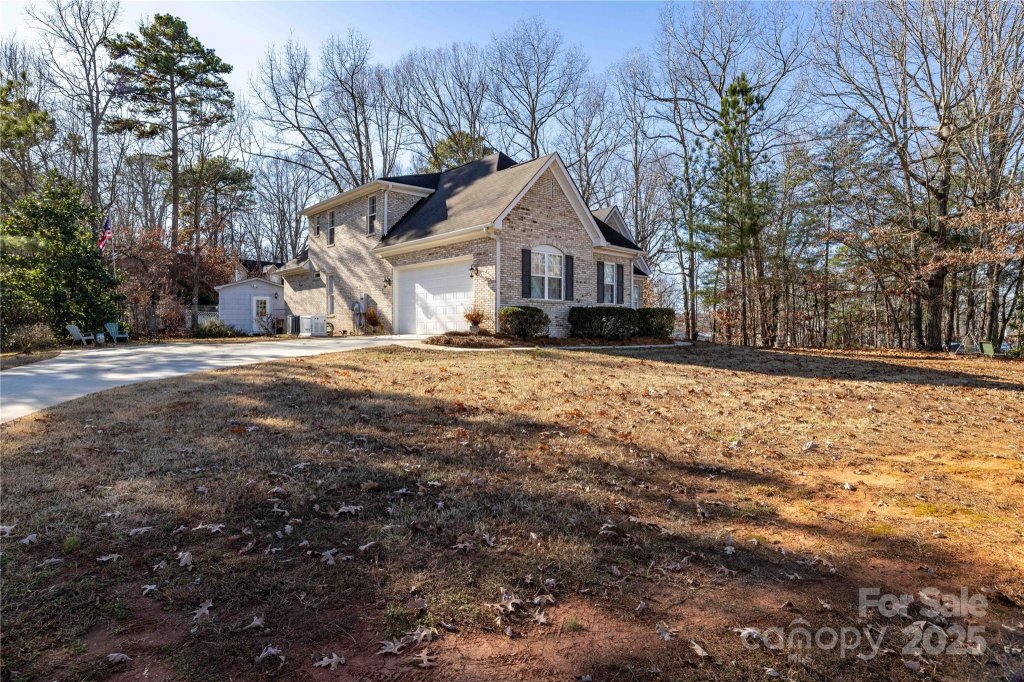 10806 Willow Oak Road
