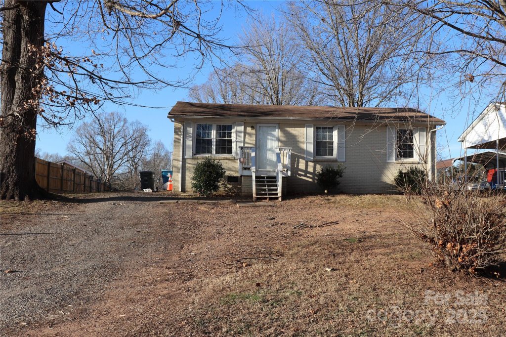 Lincoln Estate, Statesville community