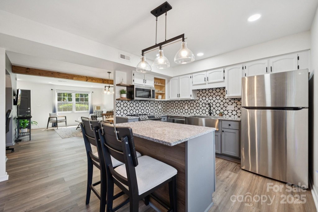 8838 Hunter Ridge Drive