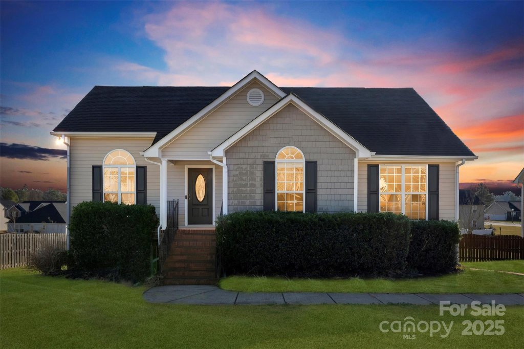 417 Oakleigh Lane