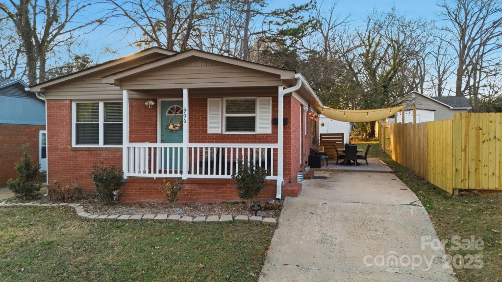 Rock Hill, Rock Hill community