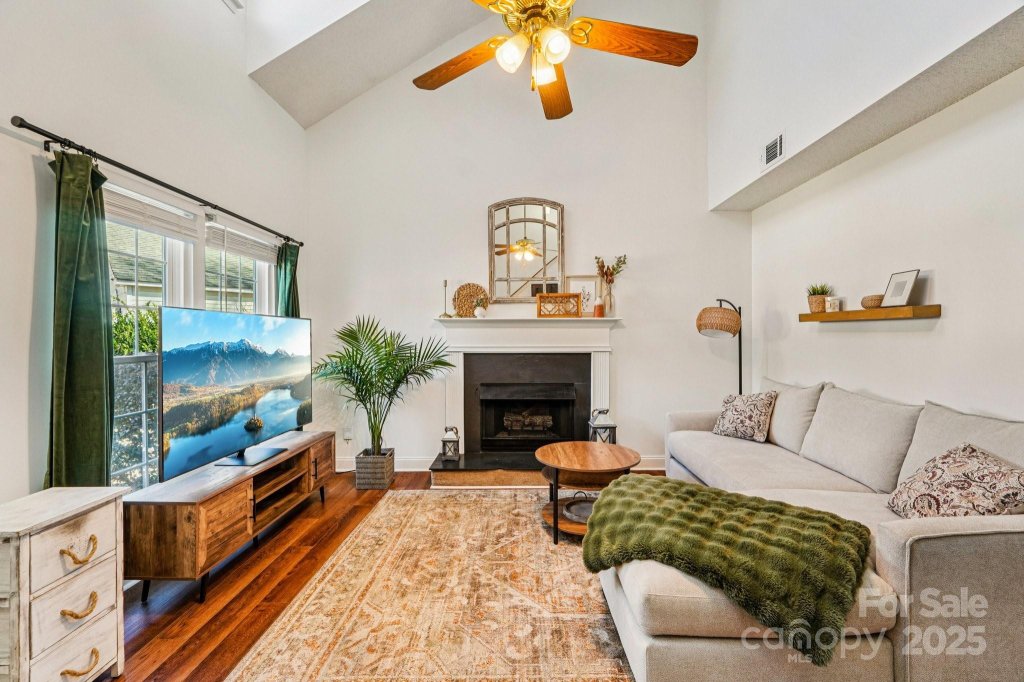 10105 Sparkling Brook Court