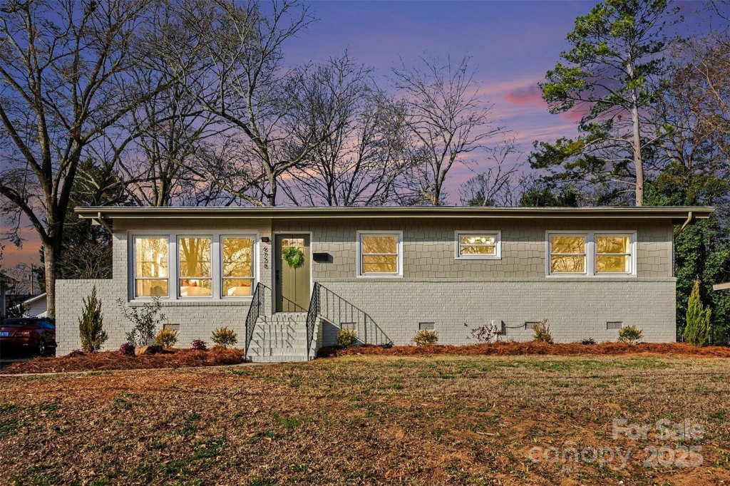 6738 Starcrest Drive